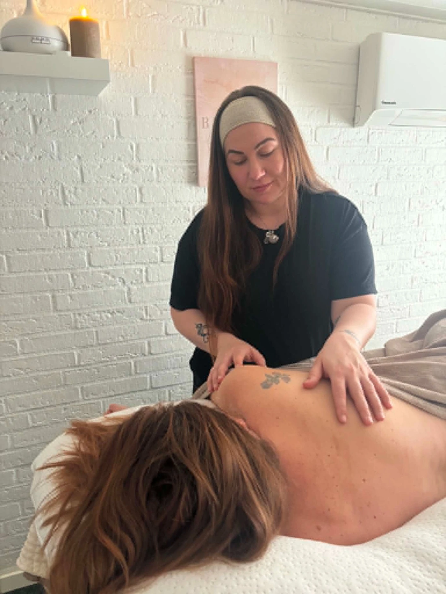 ASMR-massage og ansigtsbehandling